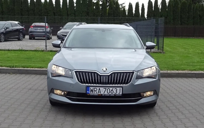 Skoda Superb cena 59900 przebieg: 245000, rok produkcji 2016 z Halinów małe 529